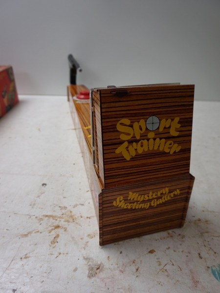 Technofix-sport-trainer-oud-blikken-speelgoed-orginele-doos-tin-plate-toy-shooting-game-vintage-318-00004
