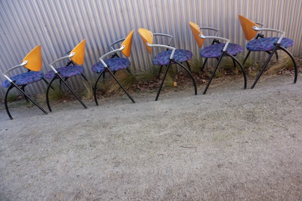 Vepa-Alpine-Memphis-style-stapelbare-stoelen-stackable-conference-dining-chairs-eetkamerstoel-vergarderstoel