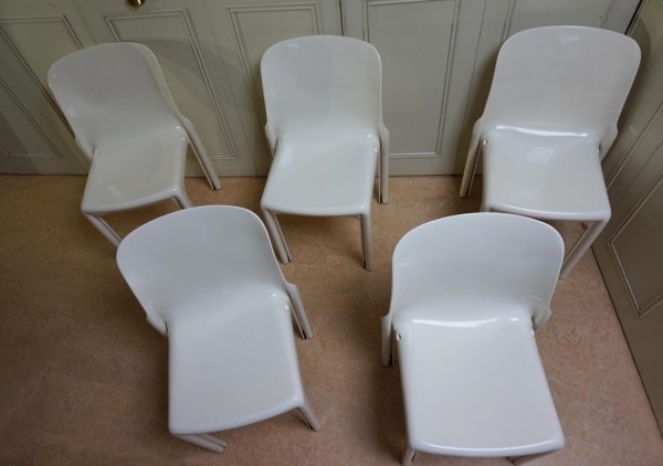 Vintage-Selene-Chairs-by-Vico-Magistretti-Artemide-stoelen