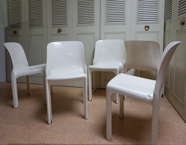 Vintage-Selene-Chairs-by-Vico-Magistretti-Artemide-stoelen