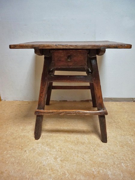 Wabi-Sabi-table-rustic-work-swiss-banker-merchant-primitive_12