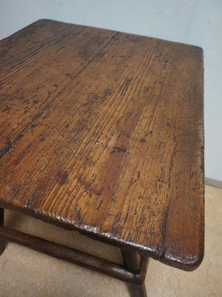 Wabi-Sabi-table-rustic-work-swiss-banker-merchant-primitive_17