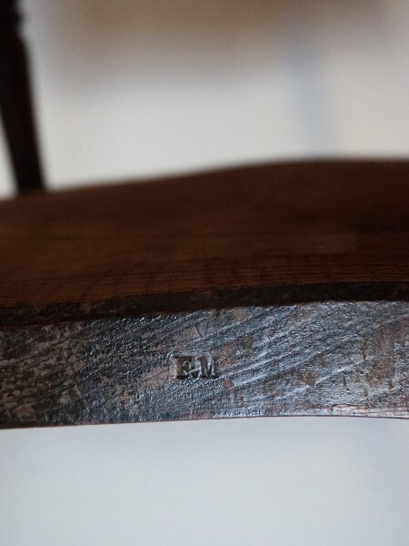 Windsor-Oxford-chairs-armchair-bow-bar-back-elm-Engelse-eetkamerstoelen-armstoel_9