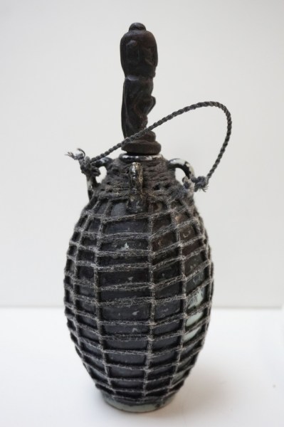 antiek-Afrikaans-Indonesisch-glazen-kruikje-ceremonieel-olie-geneeskrachtig-drankje-ceremonial-glass-jar-antique