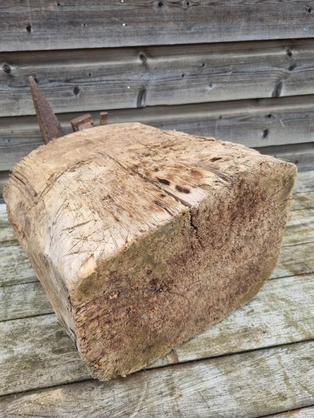 antiek-aambeeld-haarspit-boer-zeis-steckamboss-anvil-country-wabi-sabi-industrieel-interior-rustic-farmhouse-industrial-00005