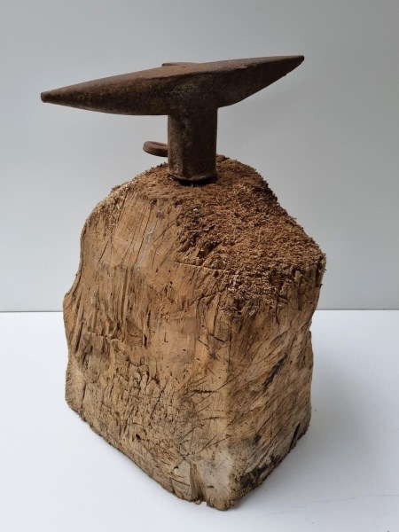 antiek-aambeeld-haarspit-boer-zeis-steckamboss-anvil-country-wabi-sabi-industrieel-interior-rustic-farmhouse-industrial-00006