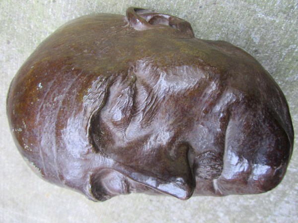 bronzen-dodenmasker-deathmask-totenmaske-bronze-unknown-person-hitler-style-moustache-snor-WWII-