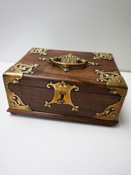 antiek-nederlands-engels-kistje-notenhout-koper-messing-bijbel-documenten-box-coffer-antique-walnut-brass-Dutch