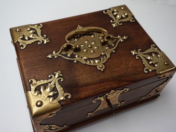 antiek-nederlands-engels-kistje-notenhout-koper-messing-bijbel-documenten-box-coffer-antique-walnut-brass-Dutch