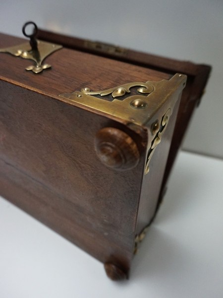 antiek-nederlands-engels-kistje-notenhout-koper-messing-bijbel-documenten-box-coffer-antique-walnut-brass-Dutch