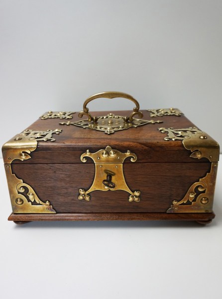 antiek-nederlands-engels-kistje-notenhout-koper-messing-bijbel-documenten-box-coffer-antique-walnut-brass-Dutch