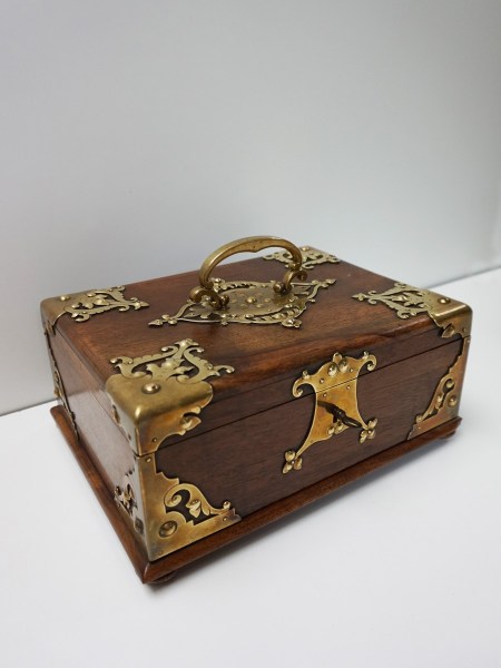 antiek-nederlands-engels-kistje-notenhout-koper-messing-bijbel-documenten-box-coffer-antique-walnut-brass-Dutch