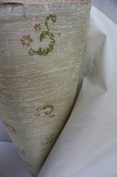 antiek-stoffen-behang-groen-linnen-zijde-brocante-Louis-XVI--romantisch-wallpaper-antique-fabric-silk-extra-wide-breed-roze