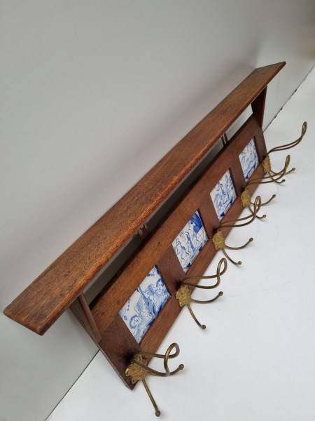 antieke-eiken-kapstok-keukenrek-tegels-bijbelse-taferelen-engelen-coat-rack-kitchen-tiles-biblical-scenes-antique-oak-00005