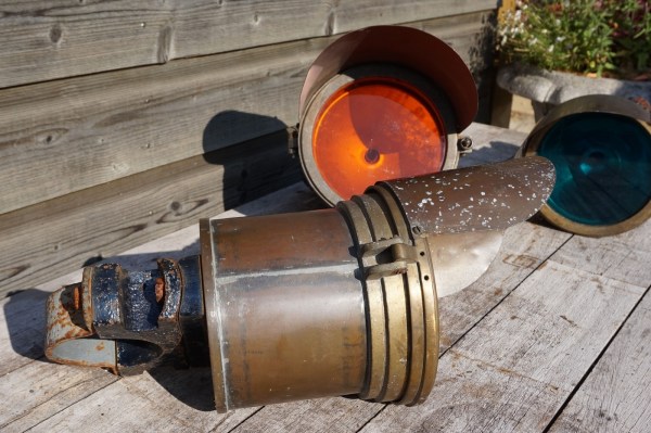 antieke-spoorwegsignaallamp-spoorwegsein-trein-treinlamp-antique-railroad-railway-signal-lamps-bronze-_14