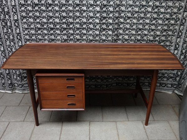 Arne-Vodder-Sibast-Danish-design-vintage-desk-bureau-rosewood-palissander_