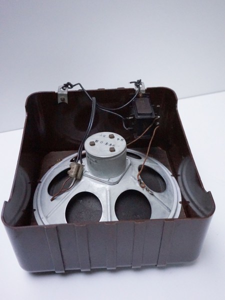 bakeliet-speaker-radio-luidspeaker-loudspeaker-oldtimer-auto-vintage-oude-old