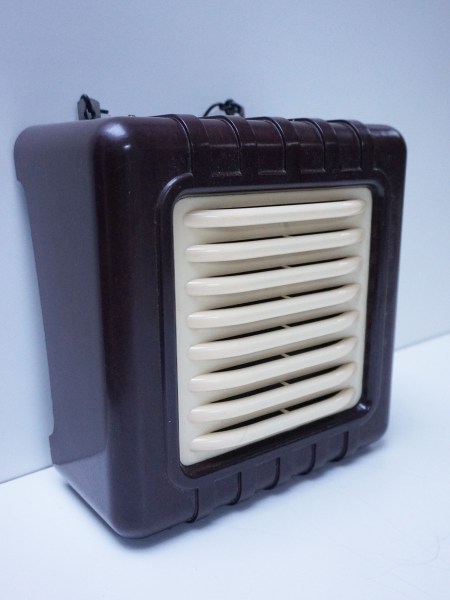 bakeliet-speaker-radio-luidspeaker-loudspeaker-oldtimer-auto-vintage-oude-old