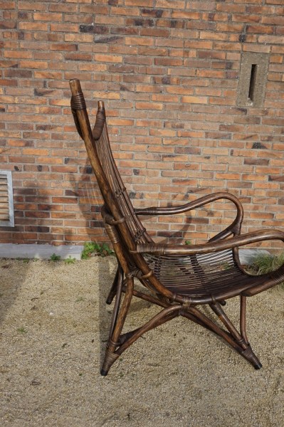 bamboo-rattan-vintage-leather-lounge-chair-high-fan-back-Rohe-Noordwolde-bamboe