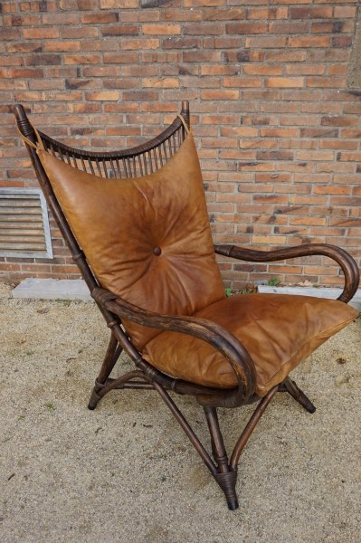 bamboo-rattan-vintage-leather-lounge-chair-high-fan-back-Rohe-Noordwolde-bamboe
