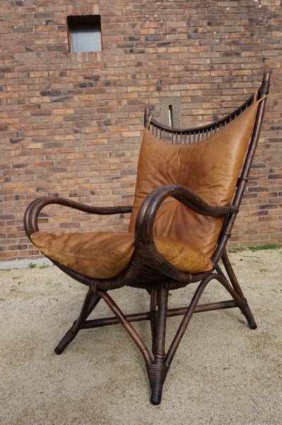 bamboo-rattan-vintage-leather-lounge-chair-high-fan-back-Rohe-Noordwolde-bamboe