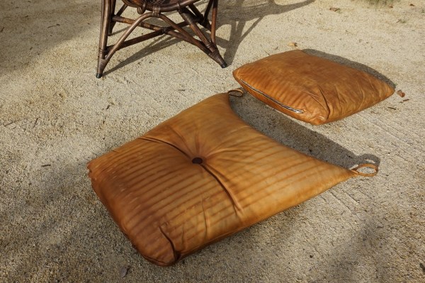 bamboo-rattan-vintage-leather-lounge-chair-high-fan-back-Rohe-Noordwolde-bamboe