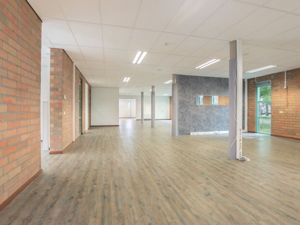 bootstalling-zeeland-zeeuws-vlaanderen-gebouw-pand-woning-belgie-kust-Breskens-zeezeilers-zeezeilcentrum-jachthaven_4