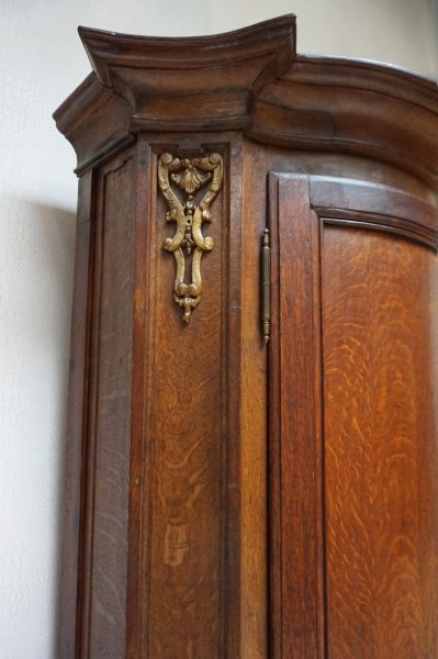 bow-front-oak-cupboard-cabinet-antique-counter-top-halfronde-voorkant-kast-eiken-antiek