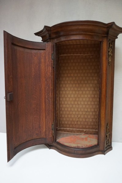 bow-front-oak-cupboard-cabinet-antique-counter-top-halfronde-voorkant-kast-eiken-antiek