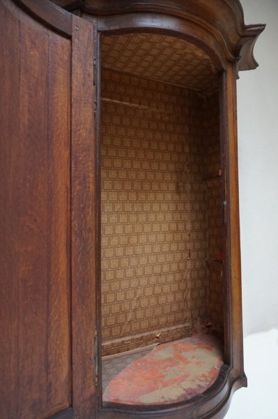 bow-front-oak-cupboard-cabinet-antique-counter-top-halfronde-voorkant-kast-eiken-antiek