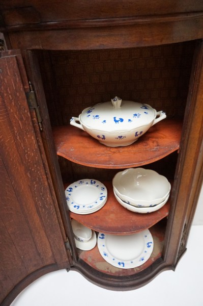 bow-front-oak-cupboard-cabinet-antique-counter-top-halfronde-voorkant-kast-eiken-antiek