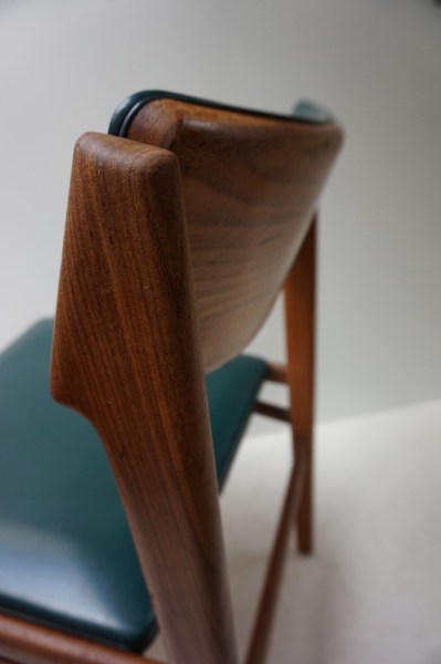 chairs-stoelen-Scandinavian-Danish-teak-midcentury-organic-Erik-Buch-Arne-Vodder-Vamo-style-Wegner-Madsen-Glostrup-Burchardt-Nielsen-Erik-Kirkegaar