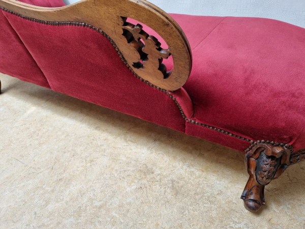 chaise-longue-daybed-canape-antique-red-burgundy-velvet-Victorian-rococo-baroque-antiek-fluwelen-ligbank-00003