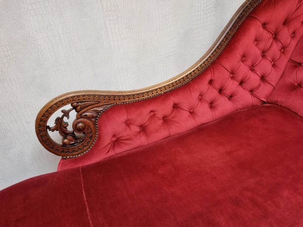 chaise-longue-daybed-canape-antique-red-burgundy-velvet-Victorian-rococo-baroque-antiek-fluwelen-ligbank-00007