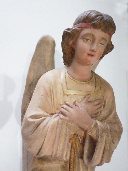 engel-vleugels-winged-angel-cherub-statue-sculpture-plaster-religious-praying-polychrome-altar-gipsen