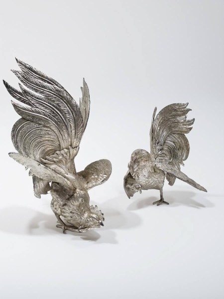 fighting-cockerels-cocks-roosters-table-centerpiece-decorations-mid-century-silver-plated-vechtende-hanen-kemphanen
