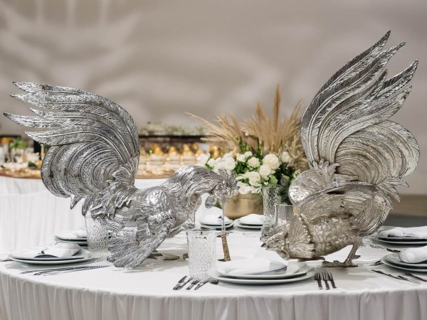 fighting-cockerels-cocks-roosters-table-centerpiece-decorations-mid-century-silver-plated-vechtende-hanen-kemphanen-00012