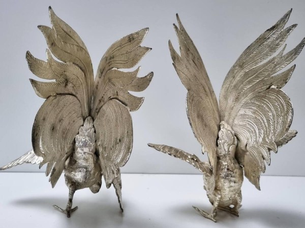 fighting-cockerels-cocks-roosters-table-centerpiece-decorations-mid-century-silver-plated-vechtende-hanen-kemphanen-00013