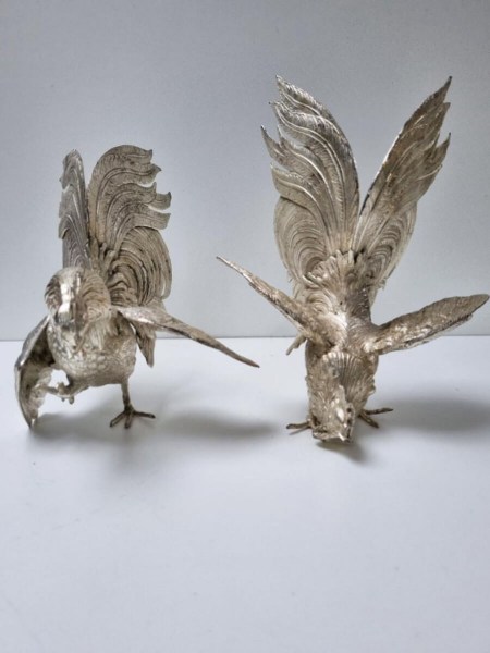 fighting-cockerels-cocks-roosters-table-centerpiece-decorations-mid-century-silver-plated-vechtende-hanen-kemphanen-00015