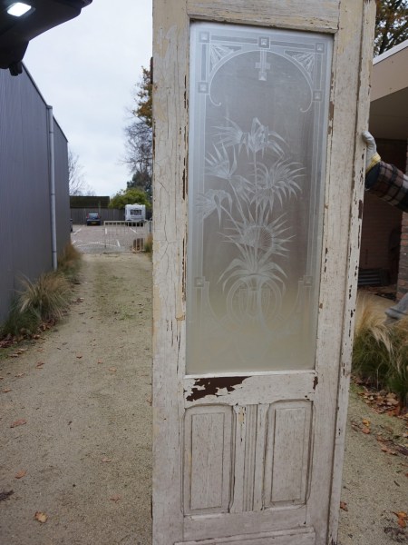 gestraalde-geetste-dubbele-deuren-paneeldeuren-houten-koppel-set-van-2-antieke-art-deco-distels-palmblad-00001