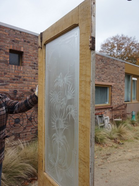 gestraalde-geetste-dubbele-deuren-paneeldeuren-houten-koppel-set-van-2-antieke-art-deco-distels-palmblad-00003