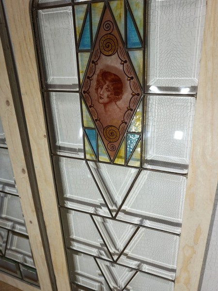 Amsterdamse-school-glas-in-lood-panelen-ramen-art-deco-dames-portretten-roaring-twenties-gebrandschilderd-stained-glass