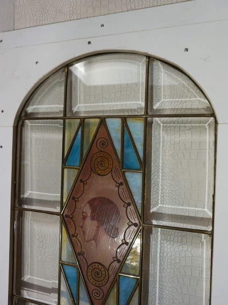 Amsterdamse-school-glas-in-lood-panelen-ramen-art-deco-dames-portretten-roaring-twenties-gebrandschilderd-stained-glass