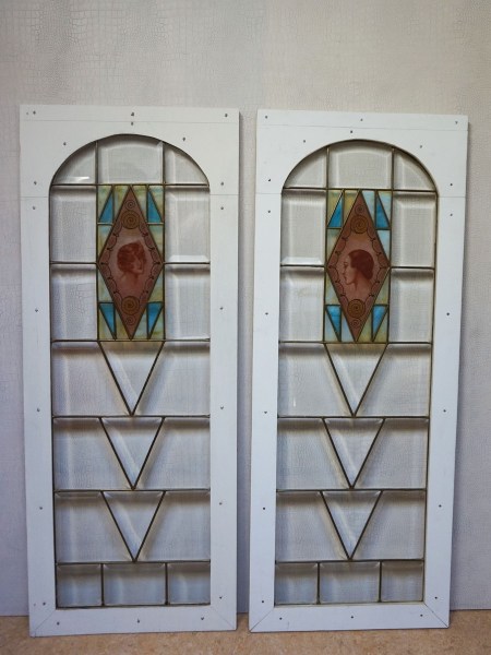 Amsterdamse-school-glas-in-lood-panelen-ramen-art-deco-dames-portretten-roaring-twenties-gebrandschilderd-stained-glass