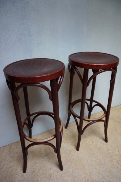 houten-barkrukken-thonet-stijl-mahonie-gebeitst-jaren-70-bentwood-bar-stools-barstool-vintage-1970s-00002