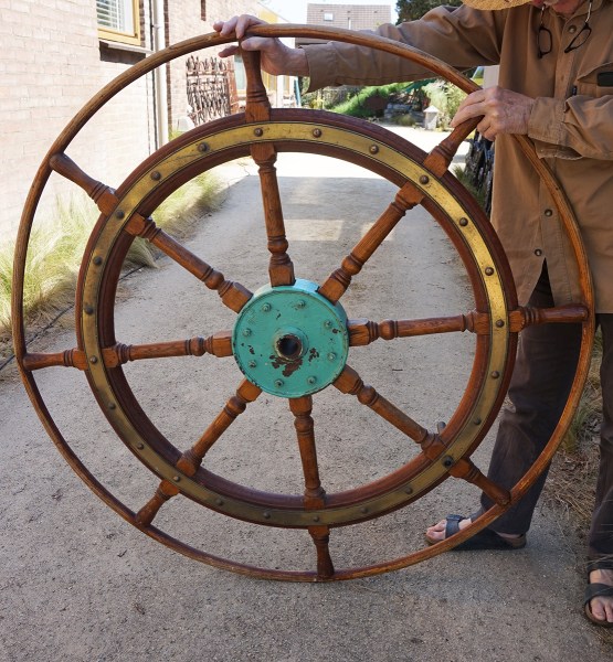 scheeps-stuurwiel-scheepswiel-antiek-maritiem-ships-boat-steering-wheel-XL-antique-maritime-Dutch-nautical-vintage