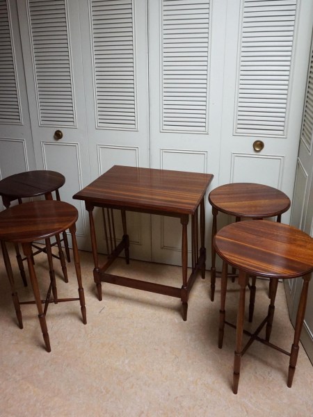 nesting-serving-stacking-side-tables-tall-folding-coffee-wine-teak-hoge-bijzettafels-nesttafels-vintage-midcentury-00001