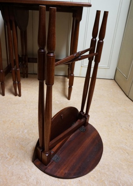 nesting-tables-mahogany-folding-stacking-side-tables-slide-underneath-vintage-nesttafeltjes-00011