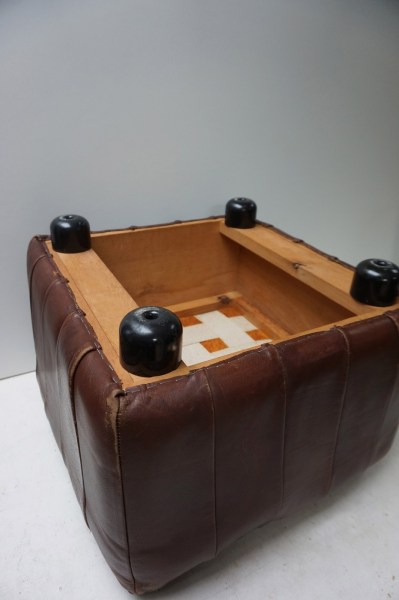 retro-vintage-poef-hocker-zithocker-patchwork-bruin-leren-ottoman-stool-jaren-60-70