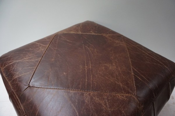 retro-vintage-poef-hocker-zithocker-patchwork-bruin-leren-ottoman-stool-jaren-60-70